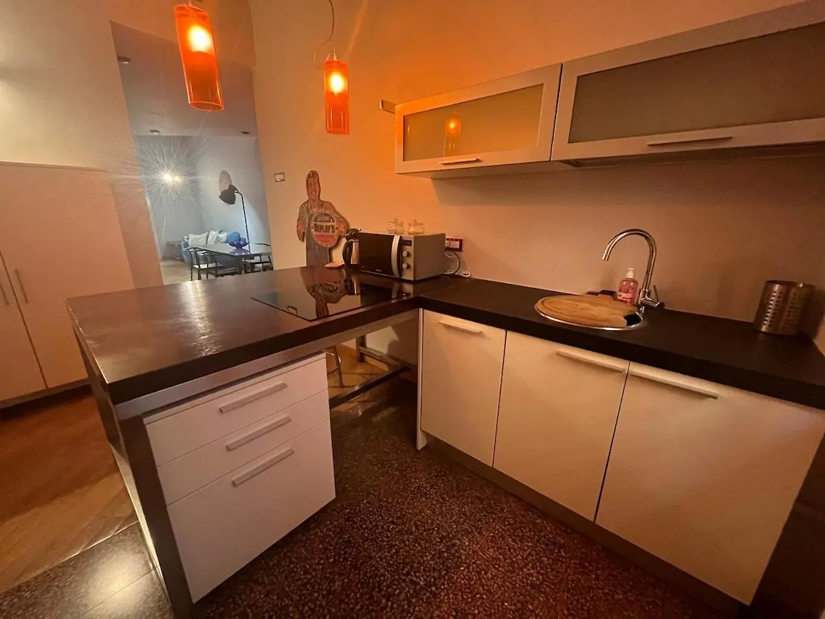 Apartment Modern Openspace In Piazza Repubblica Near To Via Montenapoleone Milan