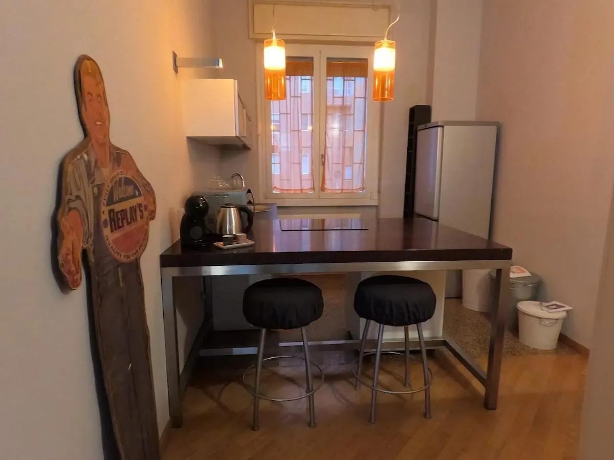 Apartment Modern Openspace In Piazza Repubblica Near To Via Montenapoleone Milan Italy
